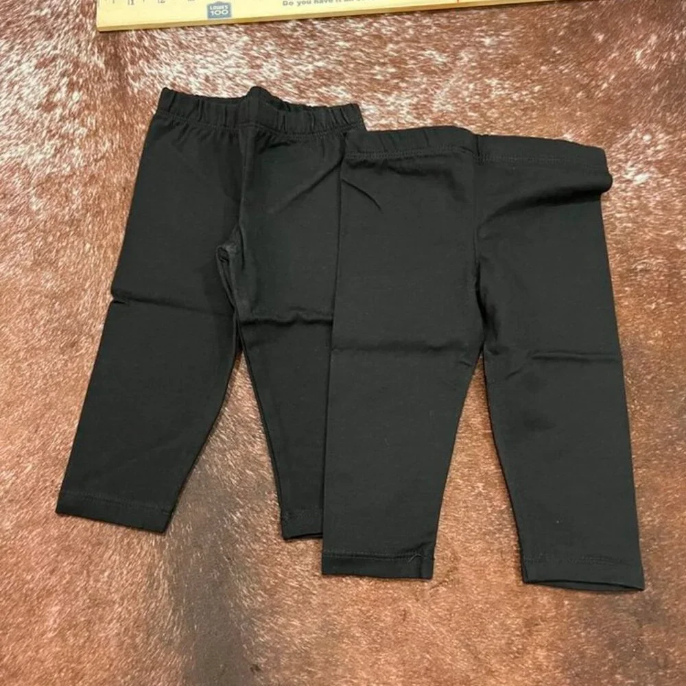 3/$20 Bundle •The Children’s Place 2pk Baby Leggings Cotton Knit Black capris 2T